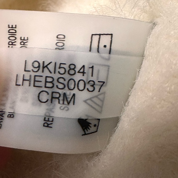 Women’s Karl Lagerfeld Paris Ivory Shawl/Wrap or Scarf with Embellishments - Picture 7 of 14